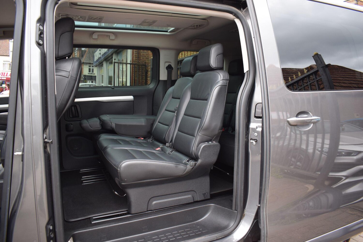 Used Peugeot Traveller 2020 for sale - 76085013: Photo 35