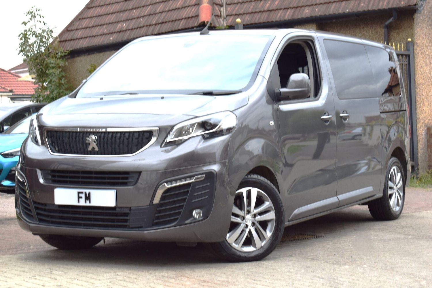 Used Peugeot Traveller 2020 for sale - 76085013: Photo 39