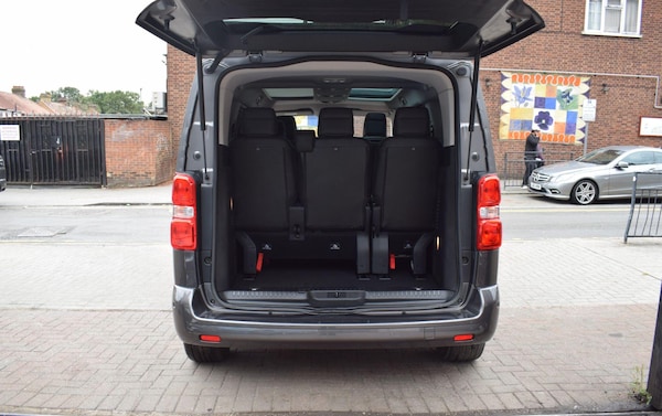 Used Peugeot Traveller 2020 for sale - 76085013: Photo 46