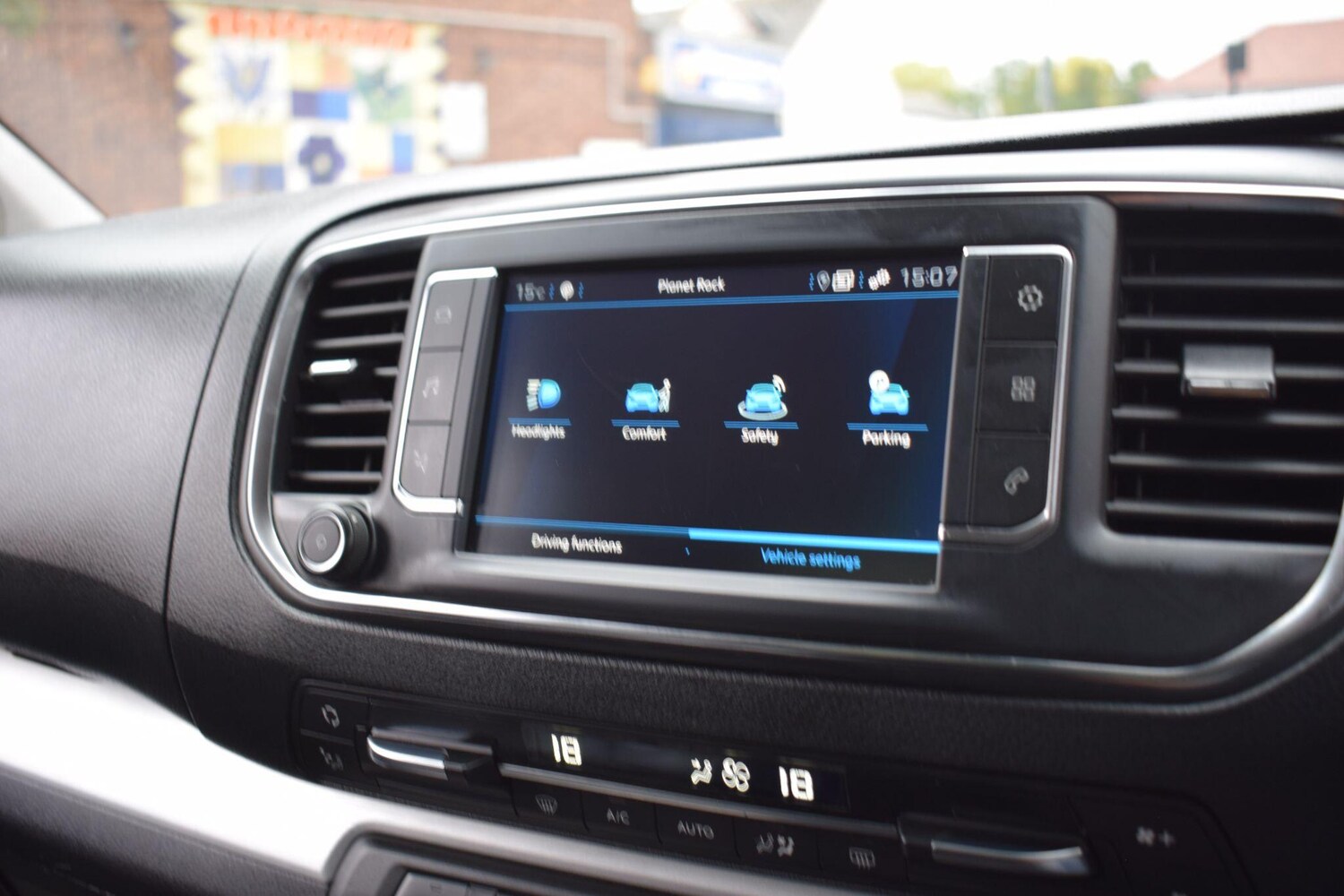 Used Peugeot Traveller 2020 for sale - 76085013: Photo 64