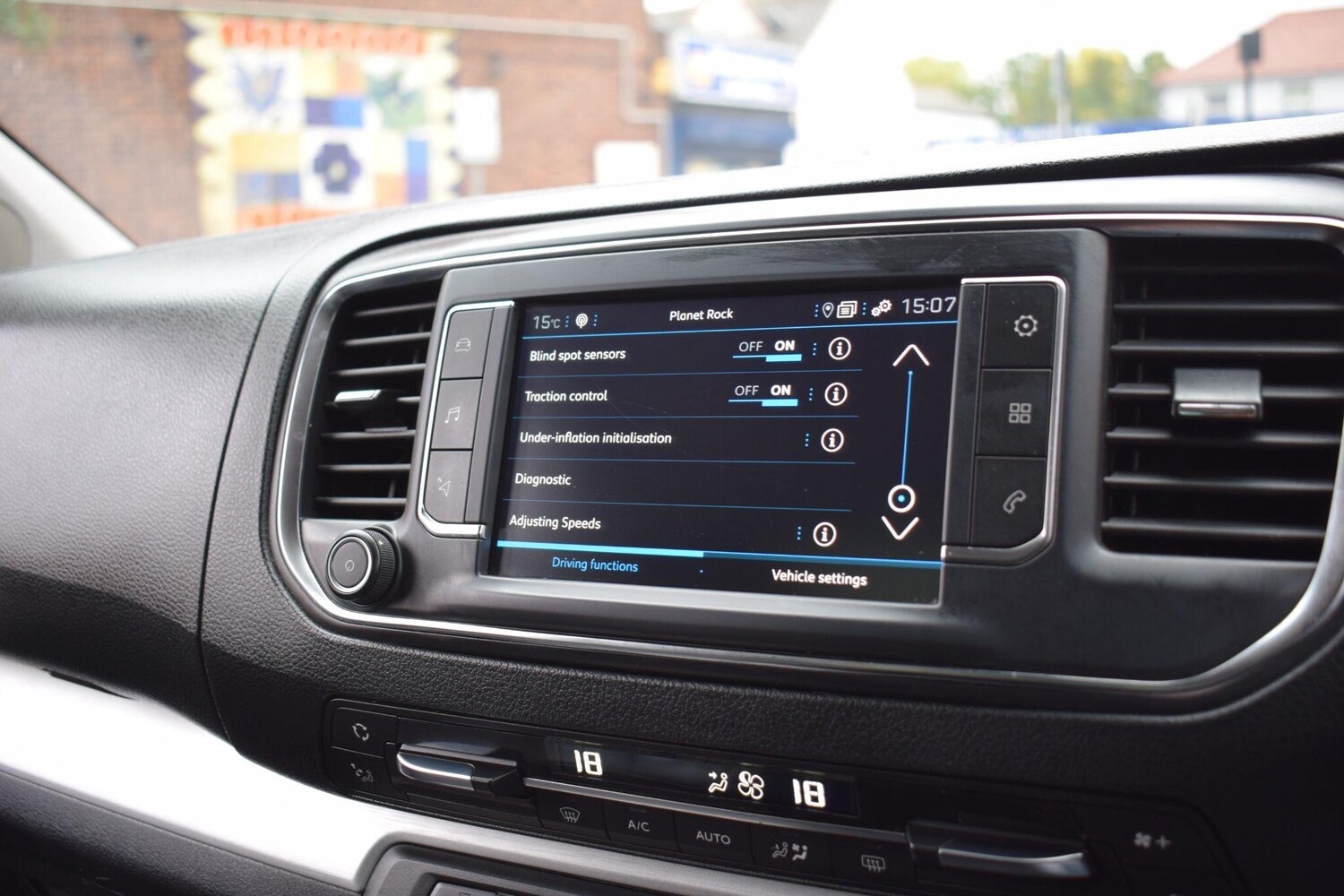 Used Peugeot Traveller 2020 for sale - 76085013: Photo 65