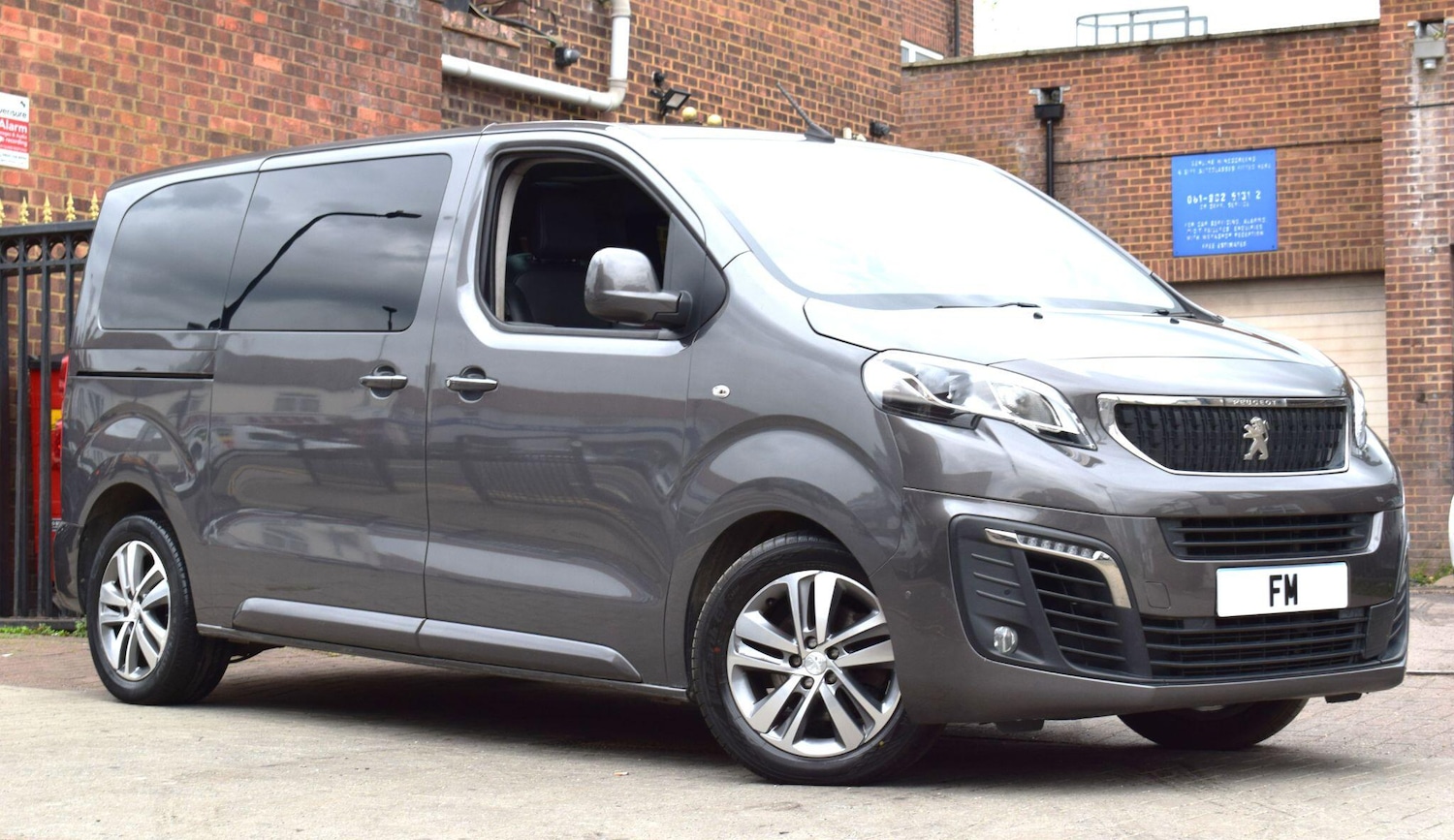 Used Peugeot Traveller 2020 for sale - 76085013: Photo 68