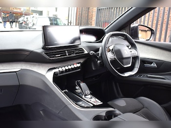 Used Peugeot 5008 2021 for sale - 75459368: Photo
