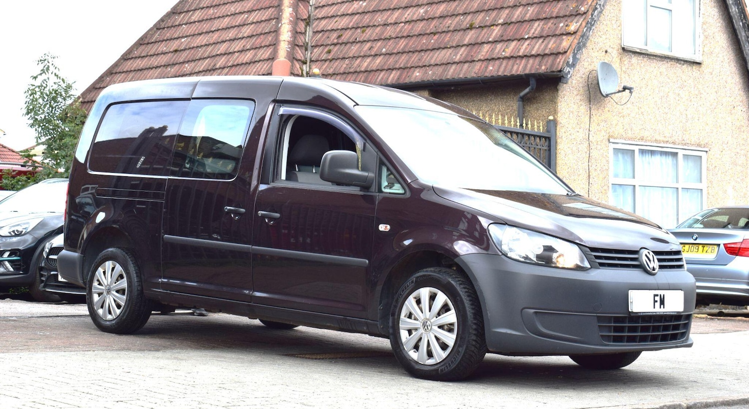 Used Volkswagen Caddy Maxi Life 2013 for sale - 76715397: Photo 16
