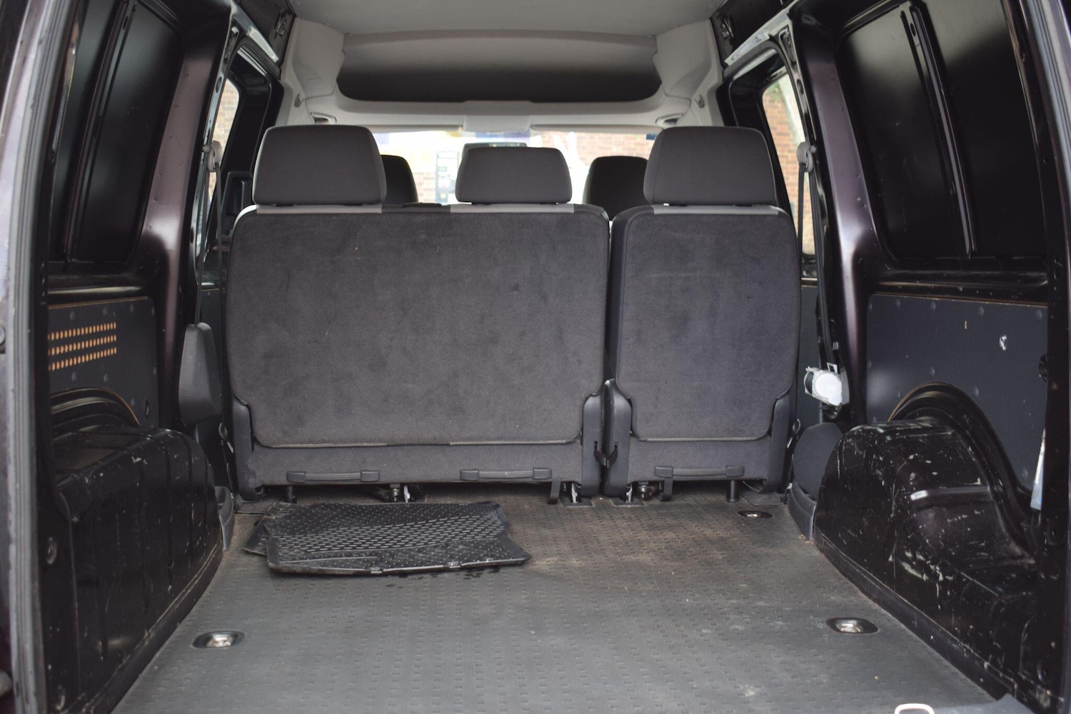 Used Volkswagen Caddy Maxi Life 2013 for sale - 76715397: Photo 24