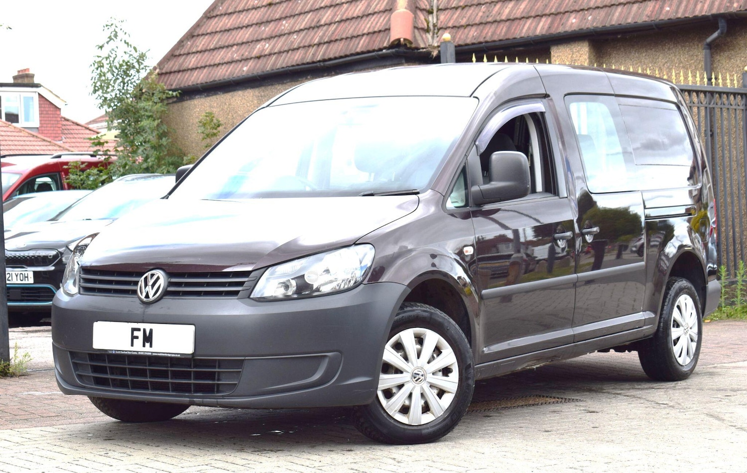 Used Volkswagen Caddy Maxi Life 2013 for sale - 76715397: Photo 3