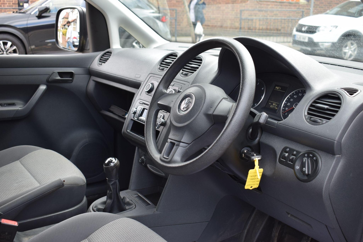 Used Volkswagen Caddy Maxi Life 2013 for sale - 76715397: Photo 5