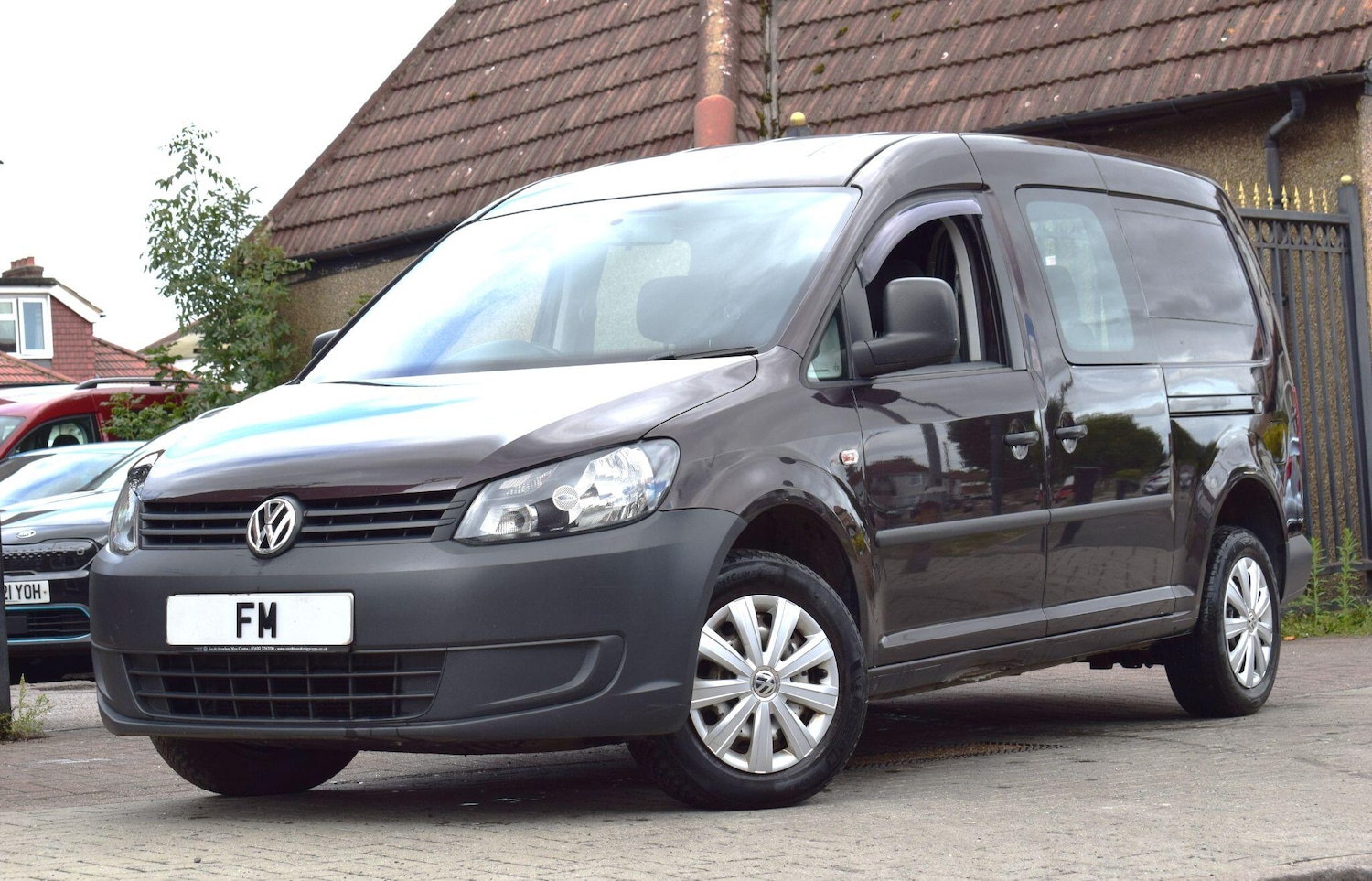 Used Volkswagen Caddy Maxi Life 2013 for sale - 76715397: Photo 8