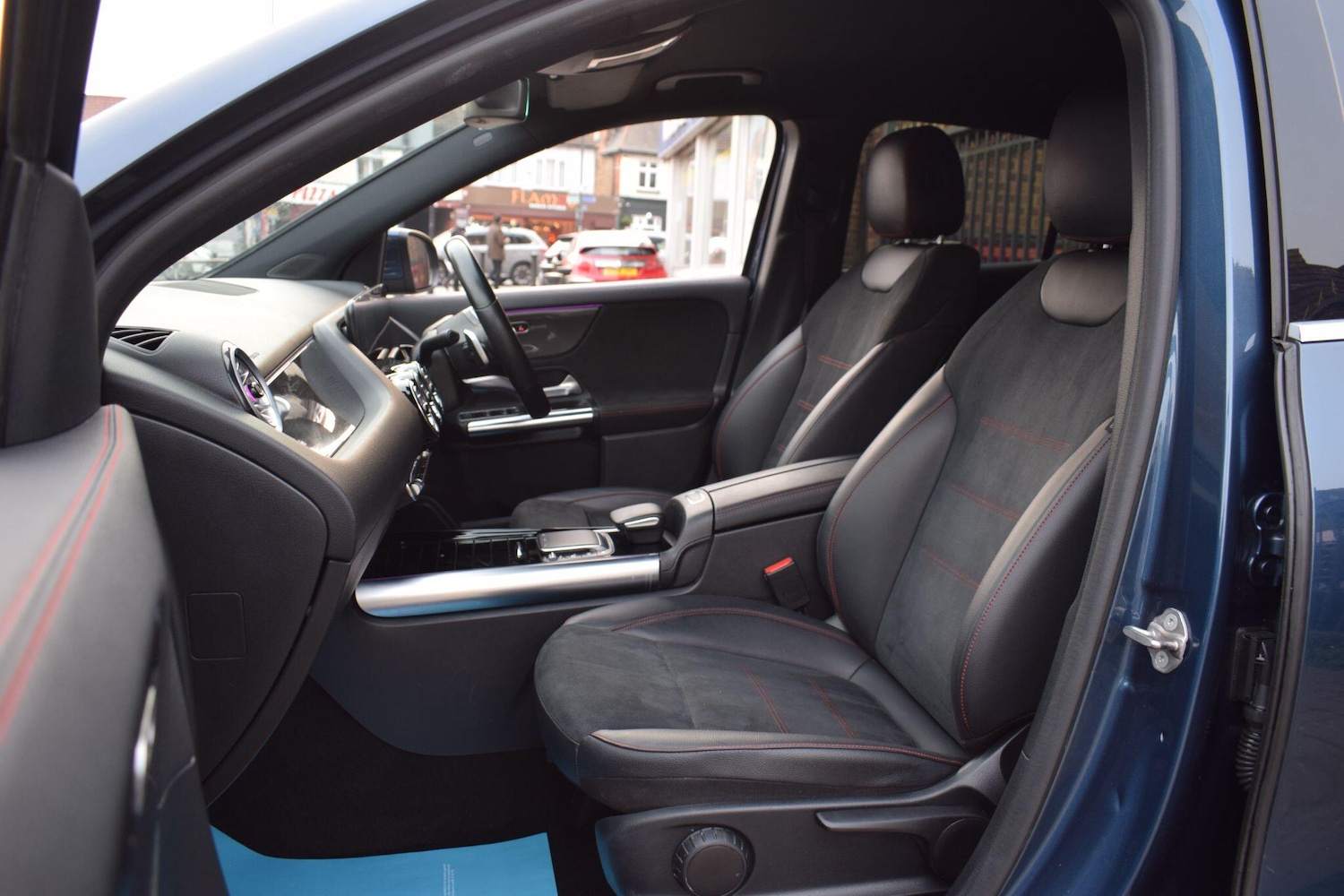 Used Mercedes-Benz GLA 2022 for sale - 77994318: Photo 9