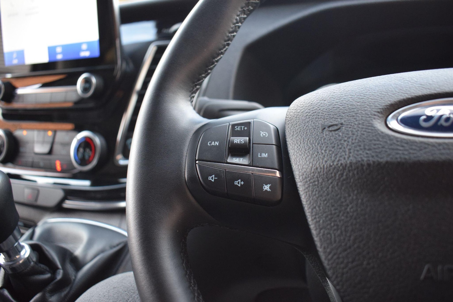 Used Ford Tourneo Custom 2023 for sale - 76388288: Photo 38