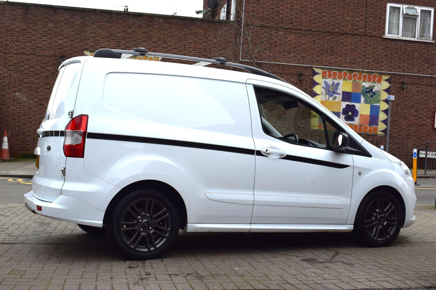Used Ford Transit Courier for sale - 77807838: Photo 33