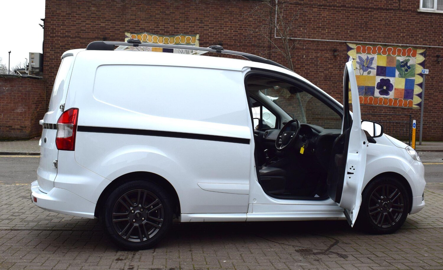 Used Ford Transit Courier for sale - 77807838: Photo 36