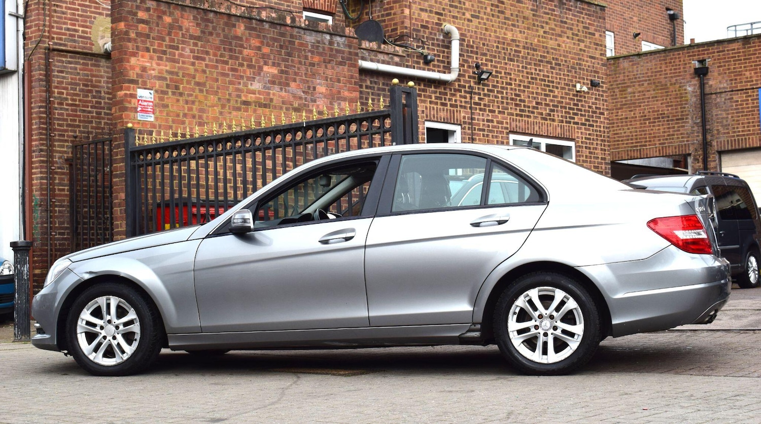 Used Mercedes-Benz C Class for sale - 78136230: Photo 5