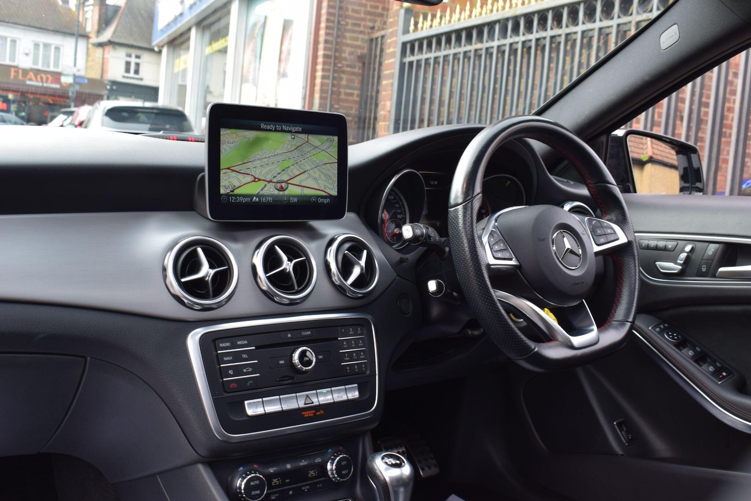 Used Mercedes-Benz GLA 2019 for sale - 77633169: Photo 2