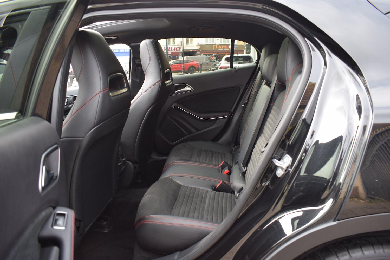 Used Mercedes-Benz GLA 2019 for sale - 77633169: Photo 25