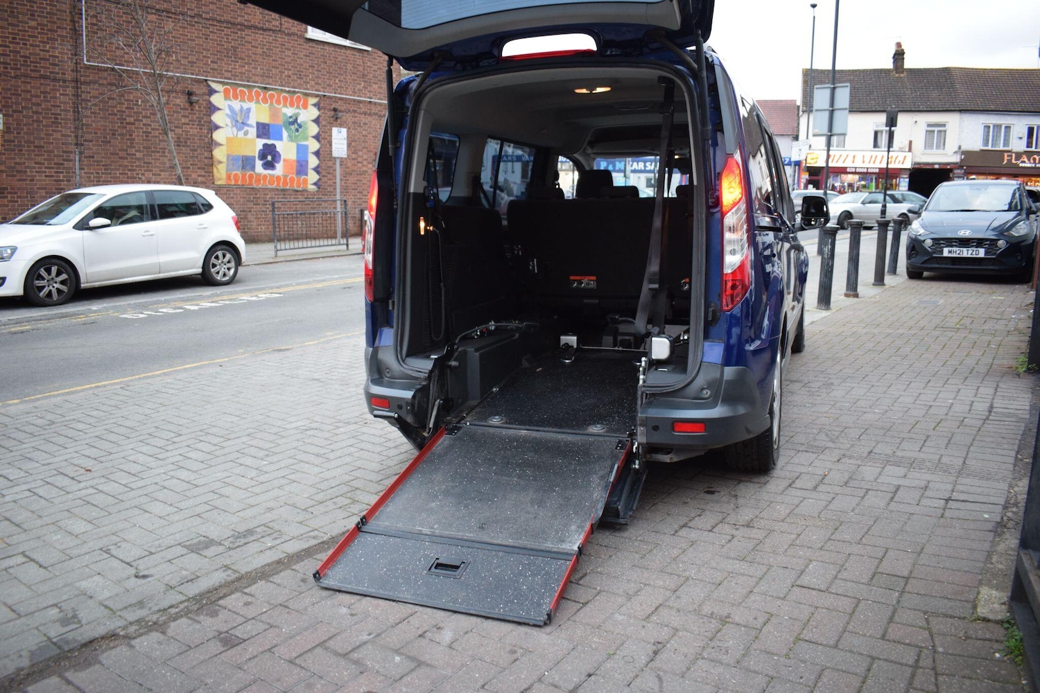 Used Ford Grand Tourneo Connect 2018 for sale - 77057373: Photo 10