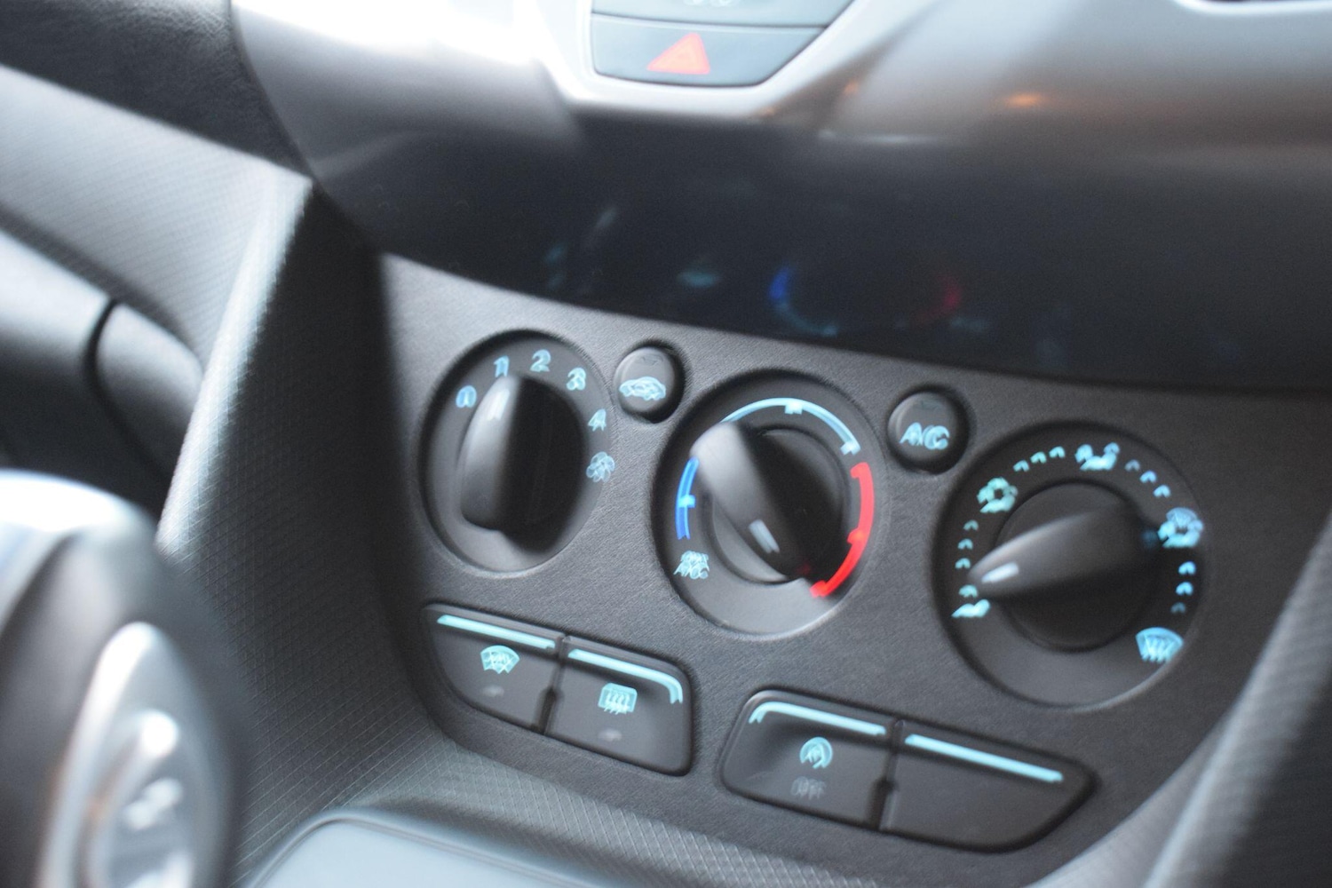 Used Ford Grand Tourneo Connect 2018 for sale - 77057373: Photo 34