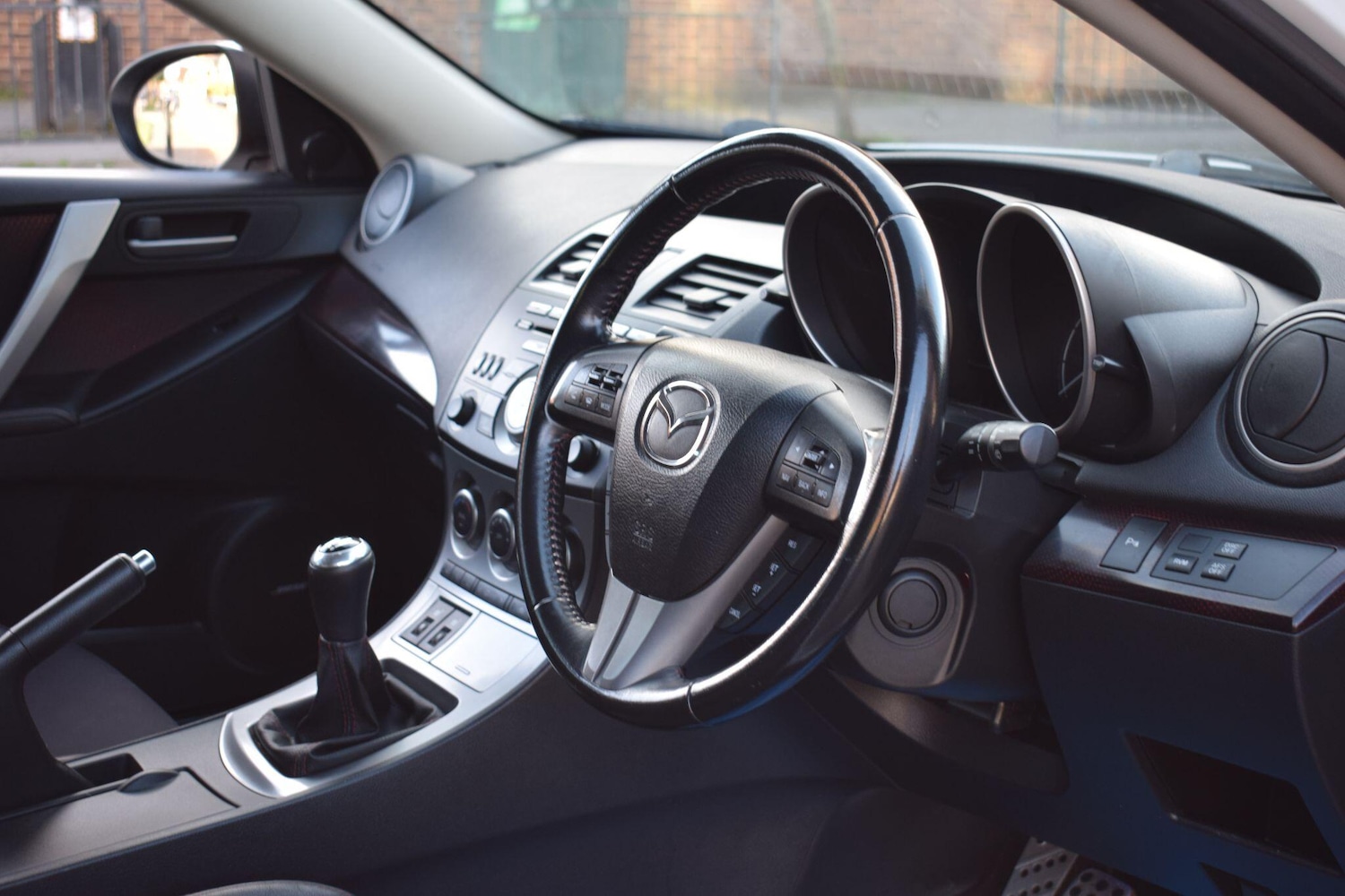 Used Mazda Mazda3 2009 for sale - 76585201: Photo 5