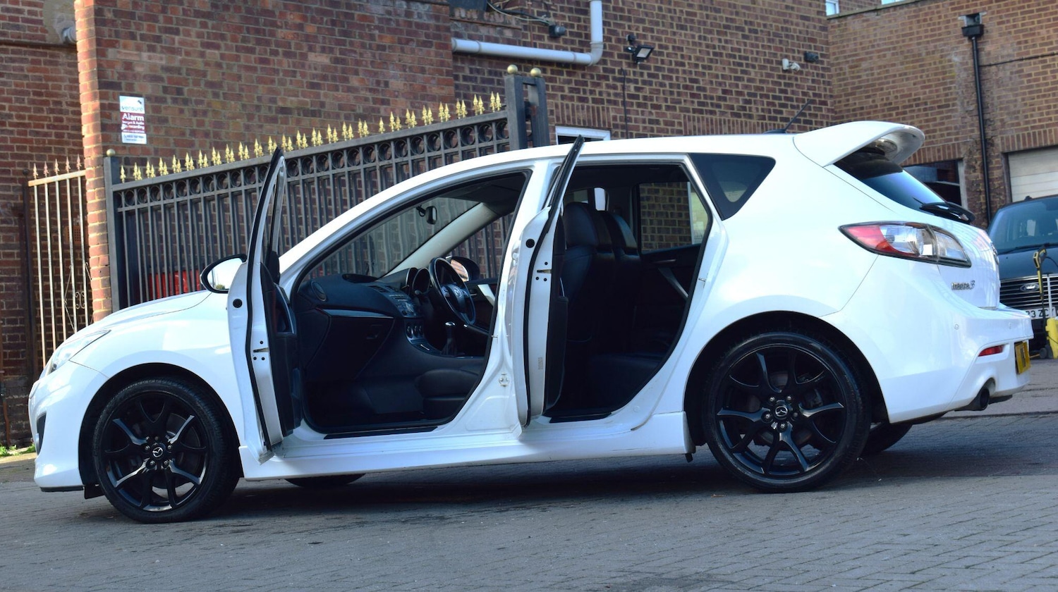 Used Mazda Mazda3 2009 for sale - 76585201: Photo 6