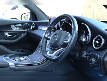 Used Mercedes-Benz GLC 2017 for sale - 78982243: Photo
