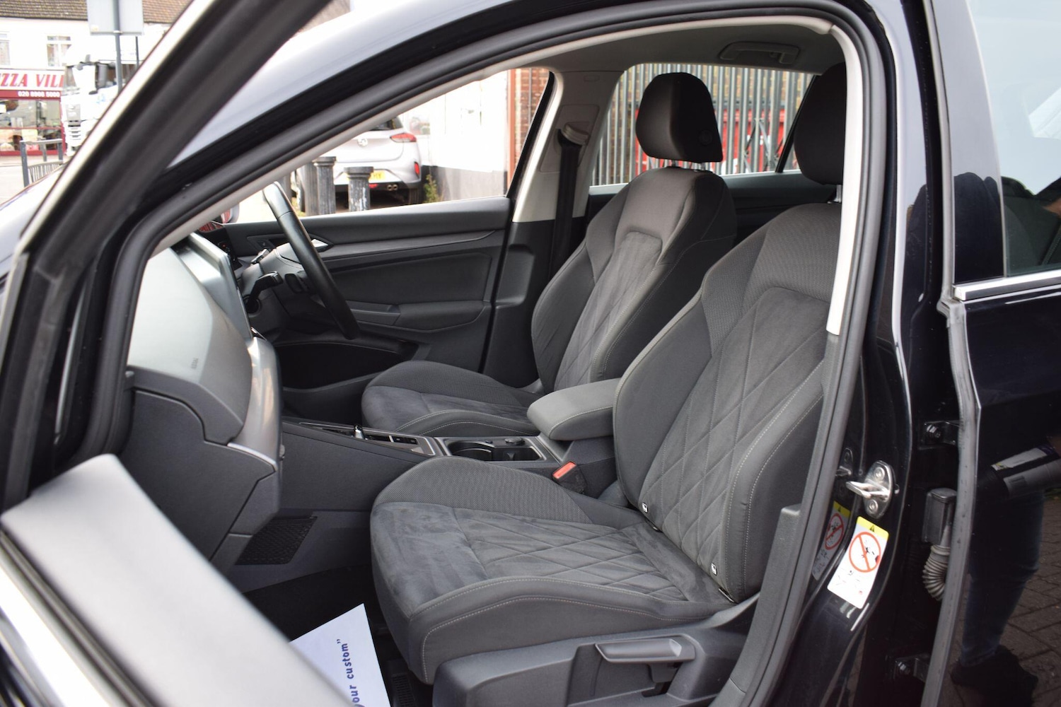 Used Volkswagen Golf 2022 for sale - 77586679: Photo 10