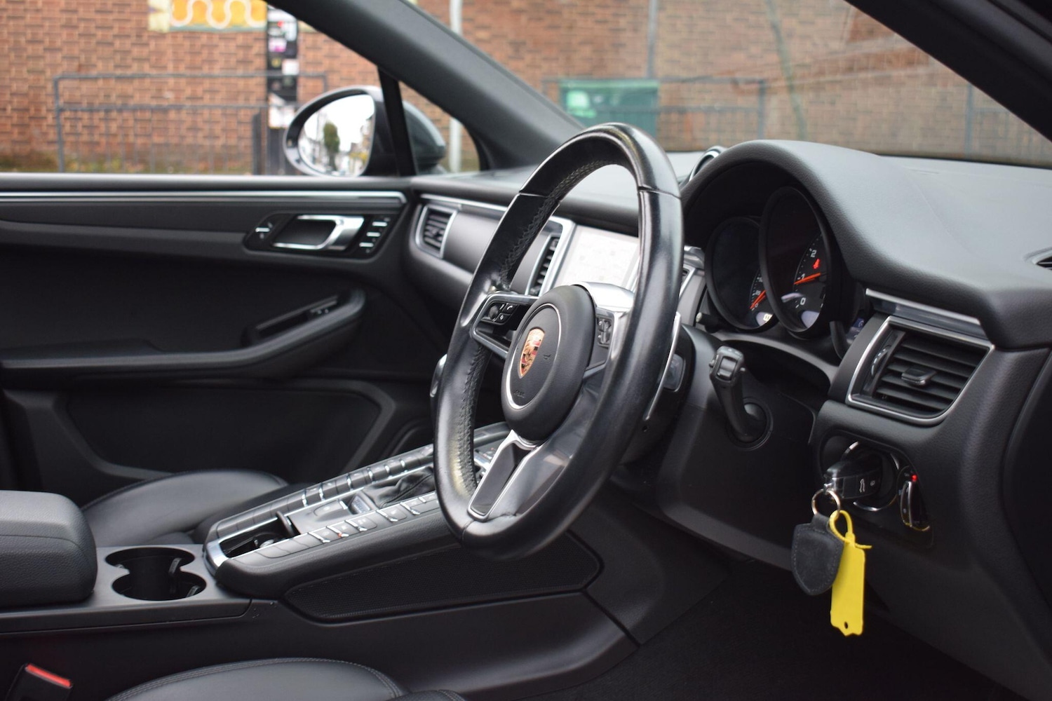 Used Porsche Macan 2017 for sale - 77253956: Photo 12