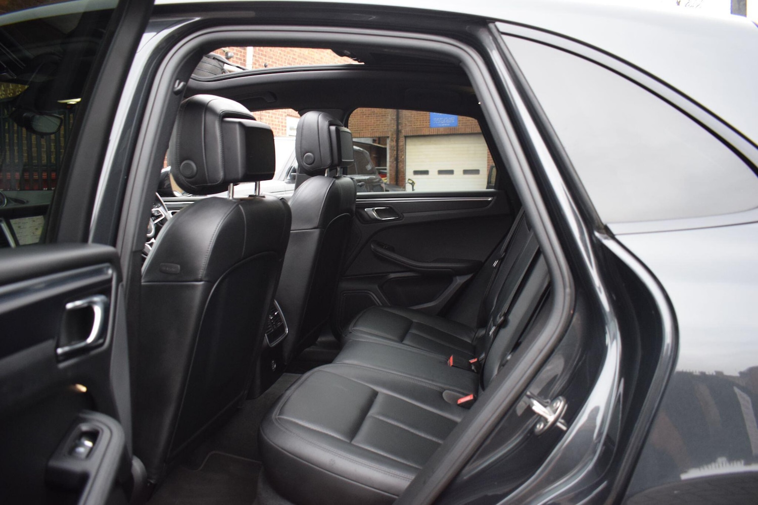 Used Porsche Macan 2017 for sale - 77253956: Photo 13