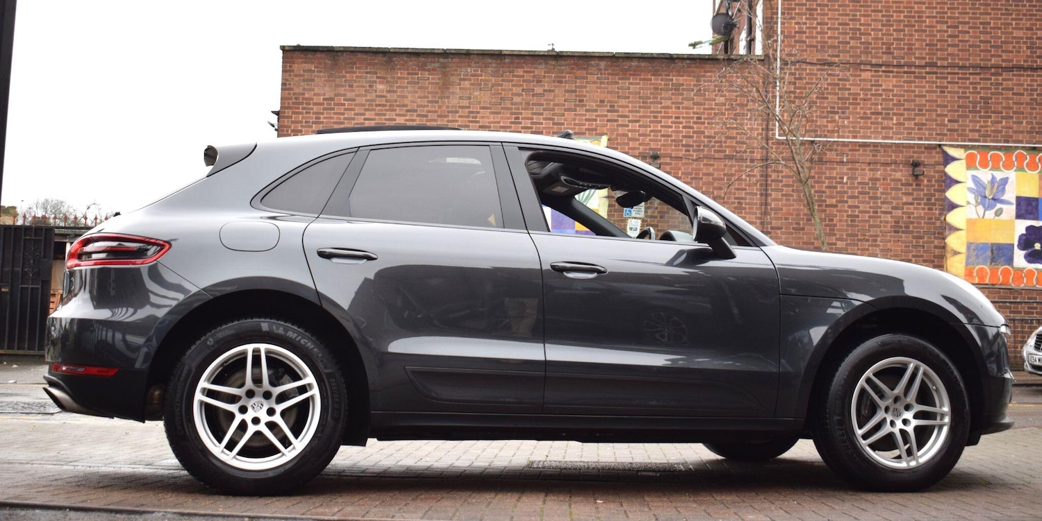 Used Porsche Macan 2017 for sale - 77253956: Photo 18