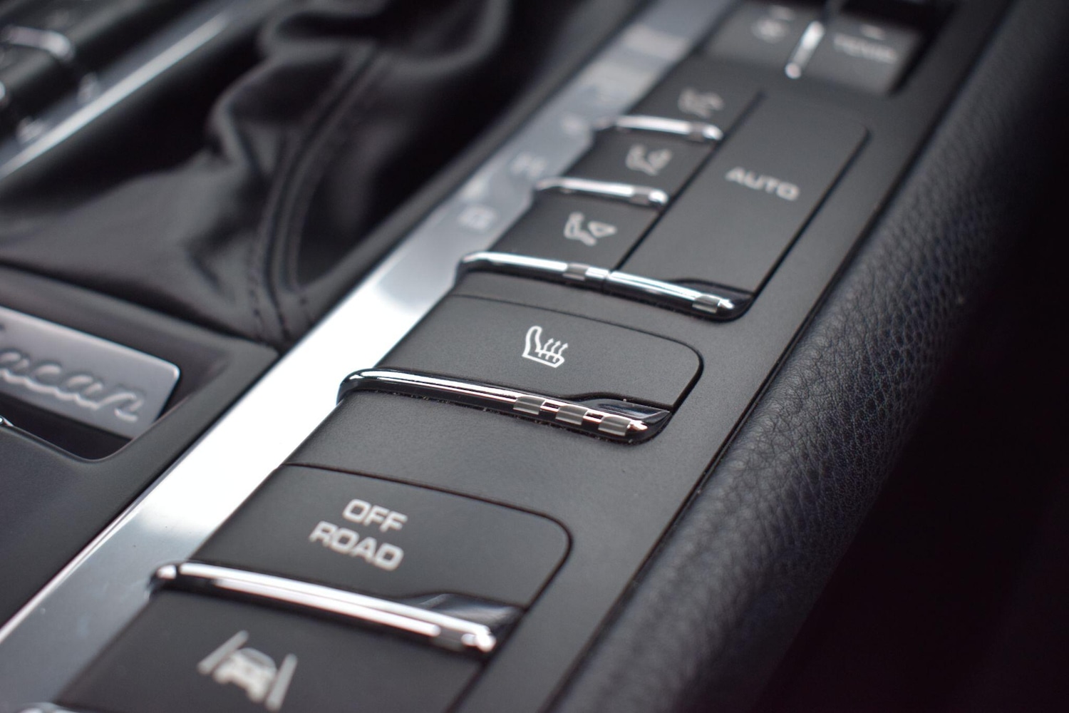 Used Porsche Macan 2017 for sale - 77253956: Photo 42