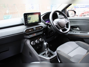 Used Dacia Jogger 2024 for sale - 79374475: Photo