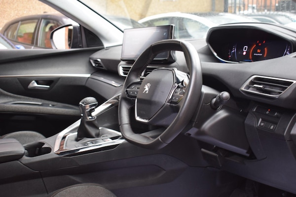 Used Peugeot 5008 2022 for sale - 75781433: Photo 5
