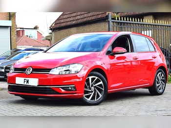 Used Volkswagen Golf 2019 for sale - 78058178: Photo