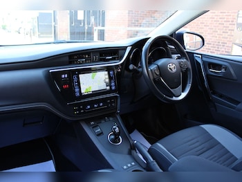 Used Toyota Auris 2018 for sale - 78448099: Photo