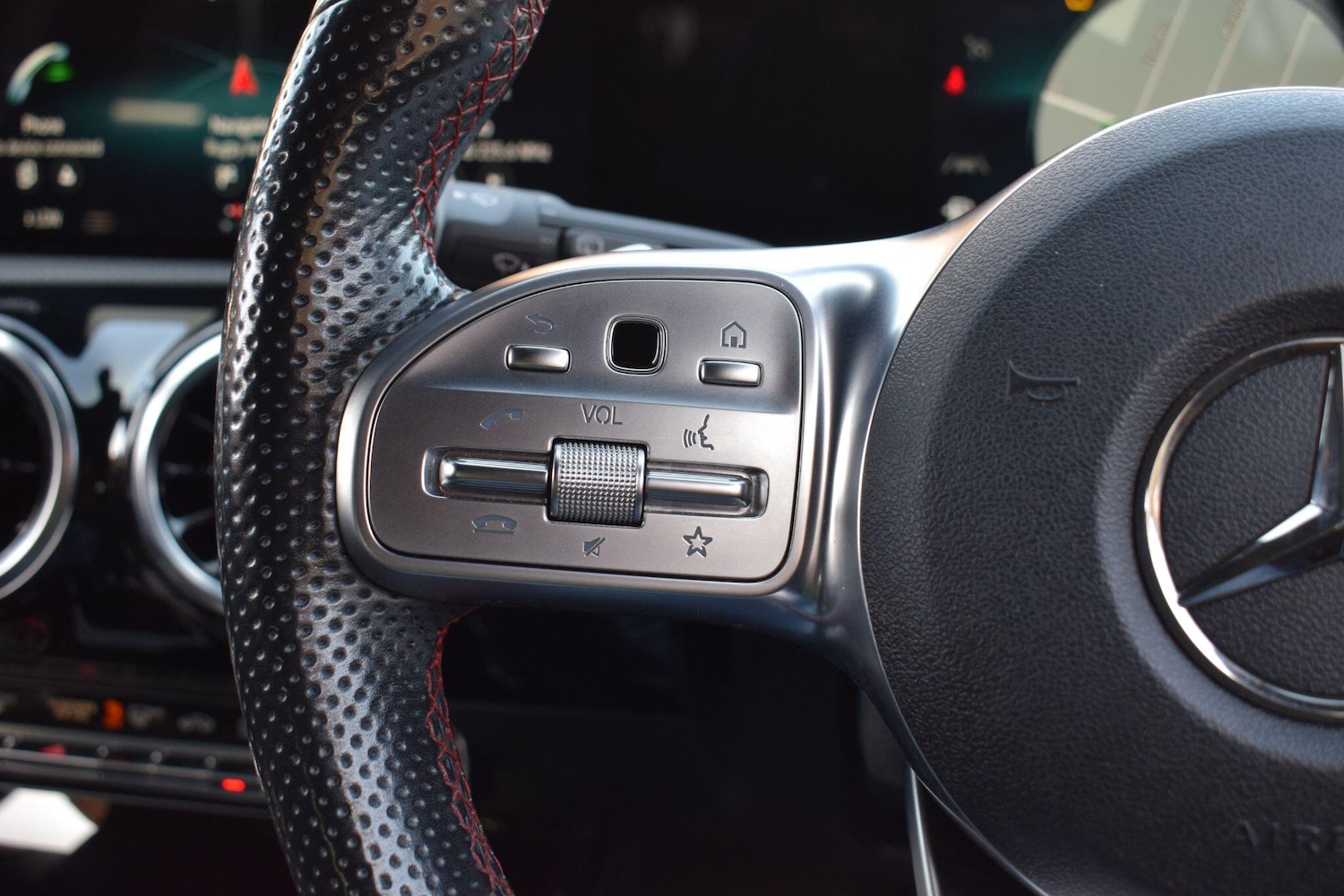 Used Mercedes-Benz A-Class 2020 for sale - 76378053: Photo 39