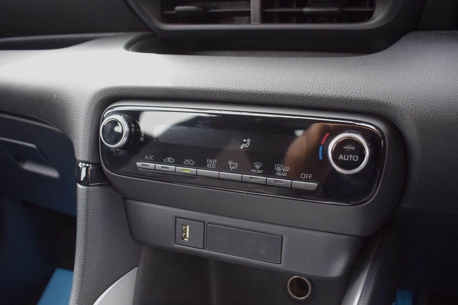 Used Toyota Yaris 2023 for sale - 78185449: Photo 14