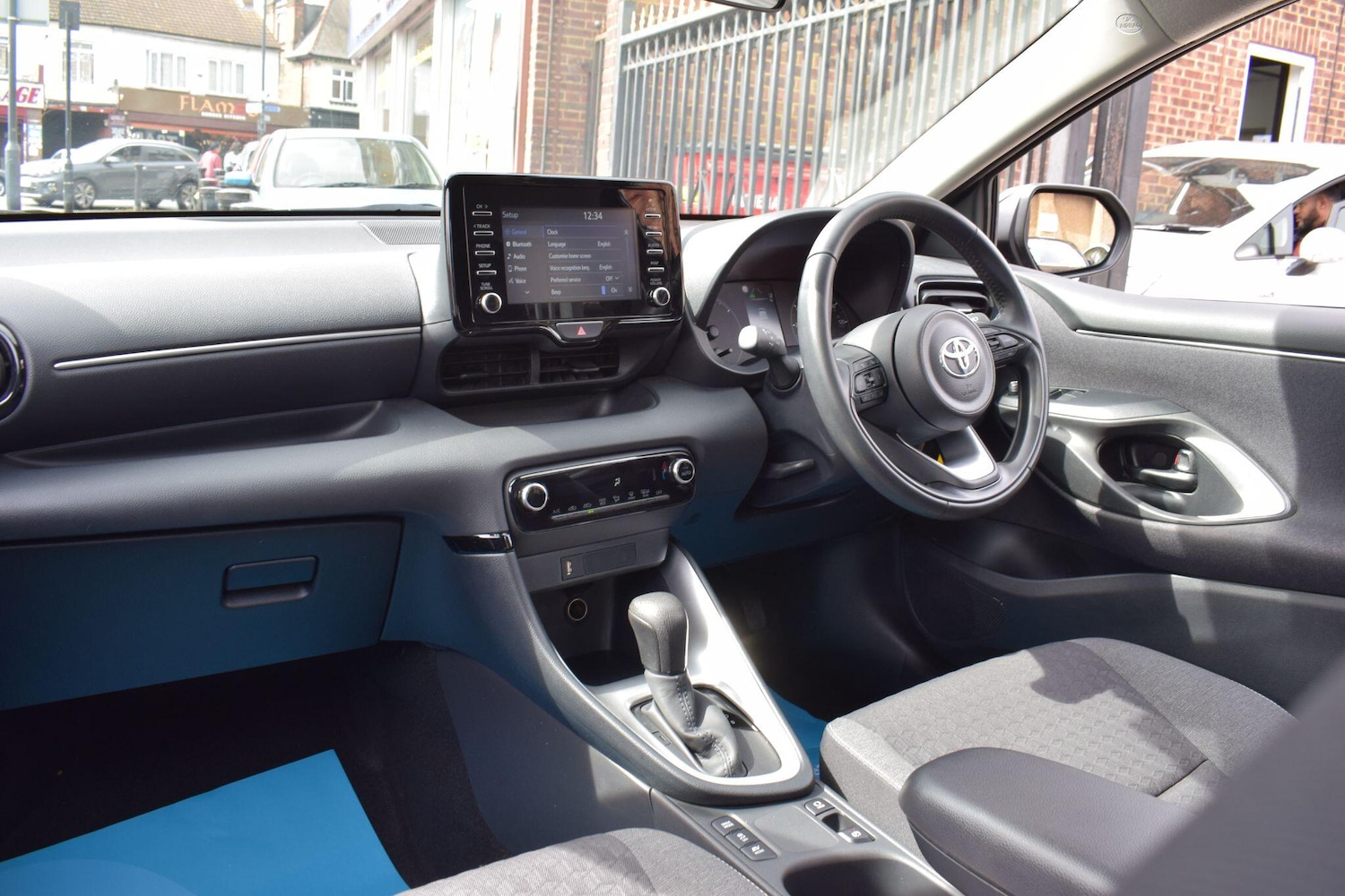 Used Toyota Yaris 2023 for sale - 78185449: Photo 2