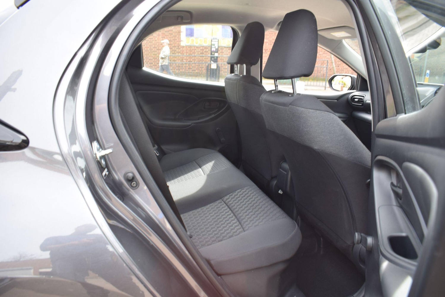 Used Toyota Yaris 2023 for sale - 78185449: Photo 24