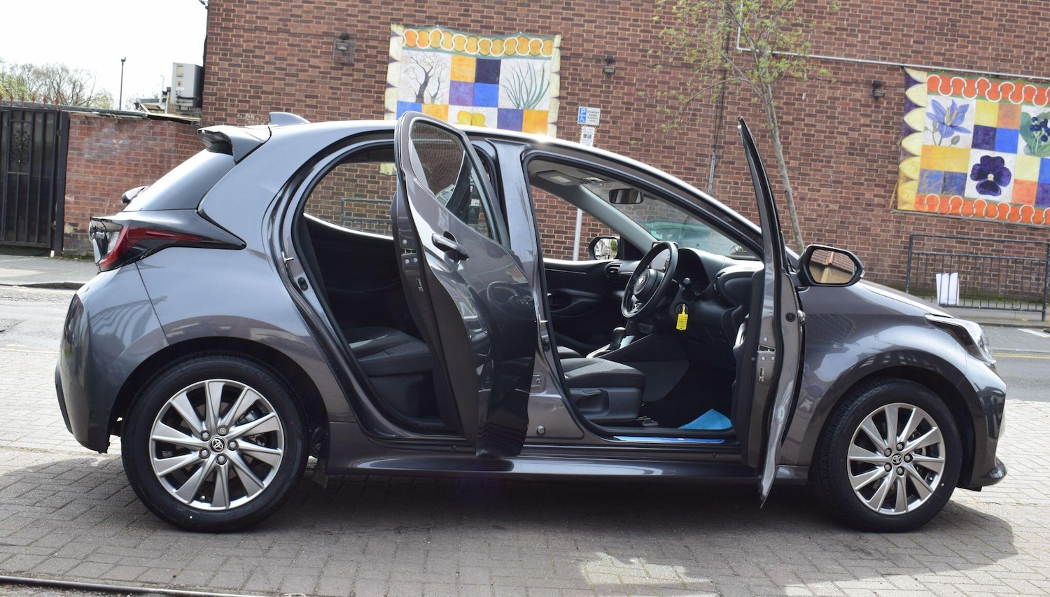 Used Toyota Yaris 2023 for sale - 78185449: Photo 26