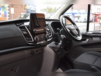 Used Ford Transit Custom 2021 for sale - 76270600: Photo 2