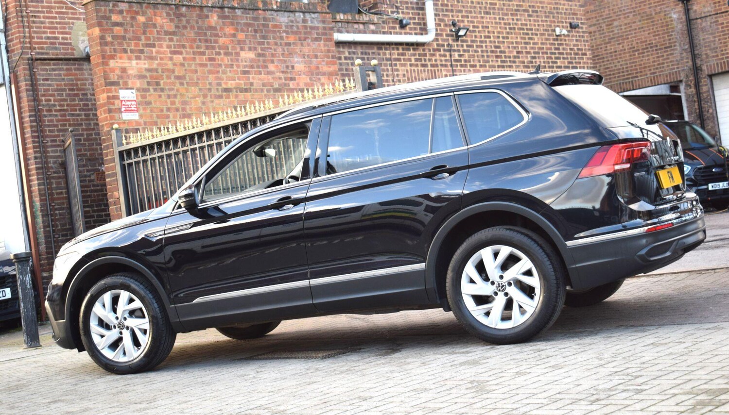 Used Volkswagen Tiguan Allspace 2022 for sale - 76899415: Photo 66
