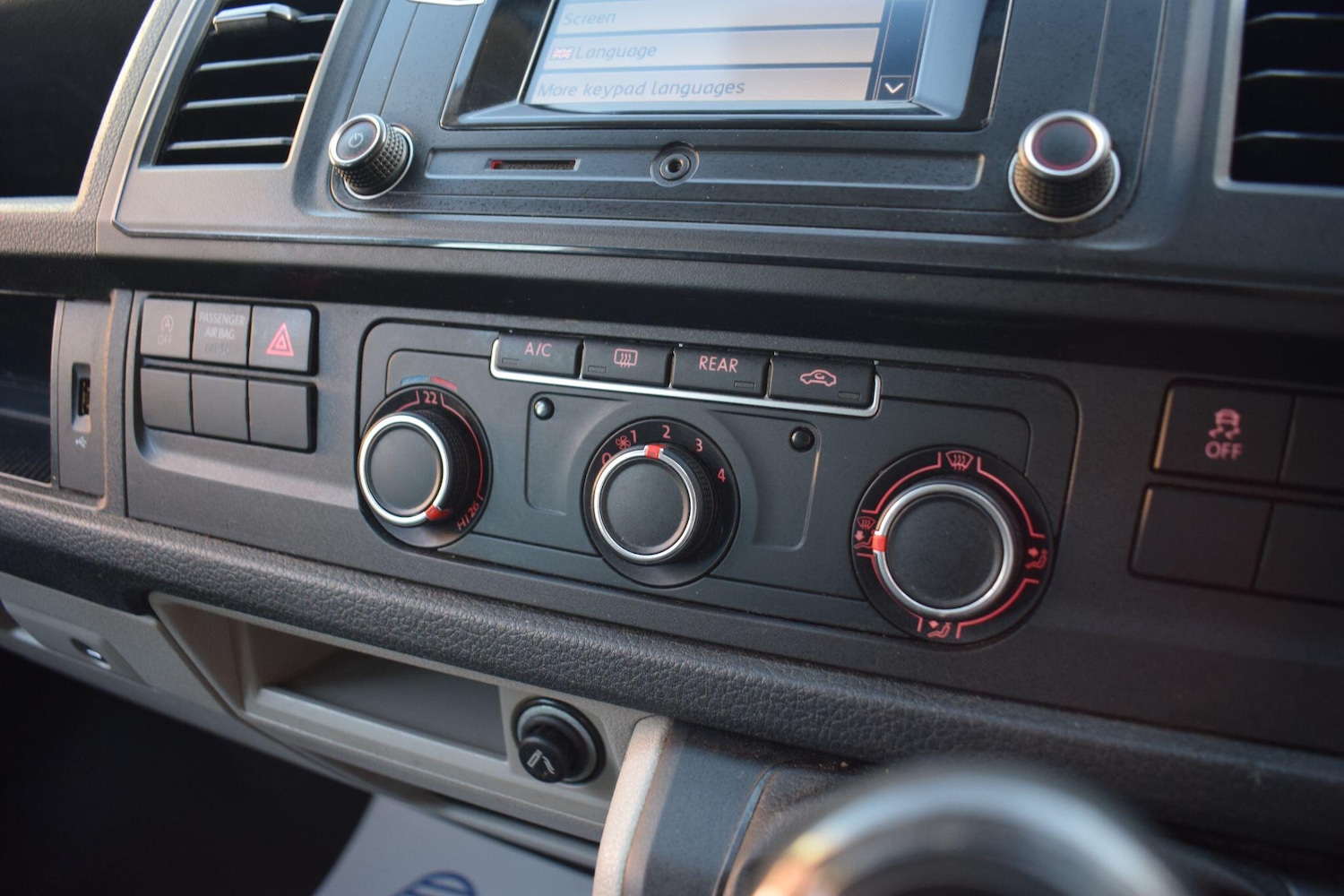 Used Volkswagen Transporter Shuttle 2019 for sale - 77783361: Photo 8