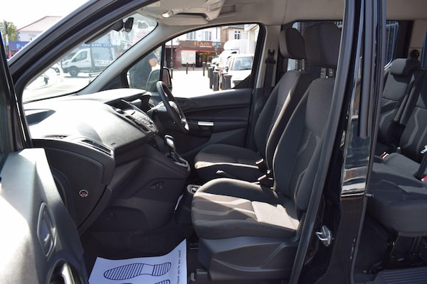 Used Ford Grand Tourneo Connect 2018 for sale - 75646553: Photo 15
