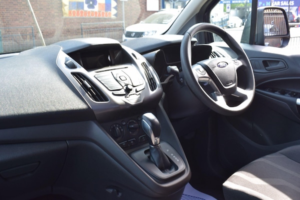 Used Ford Grand Tourneo Connect 2018 for sale - 75646553: Photo 2