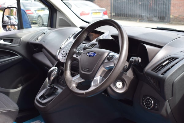 Used Ford Grand Tourneo Connect 2018 for sale - 75378180: Photo 25