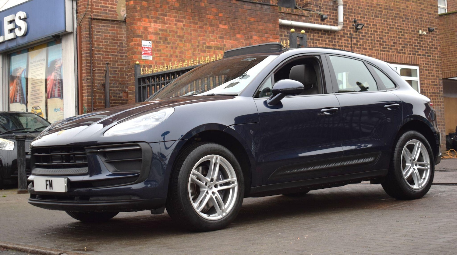 Used Porsche Macan 2022 for sale - 77143762: Photo 29