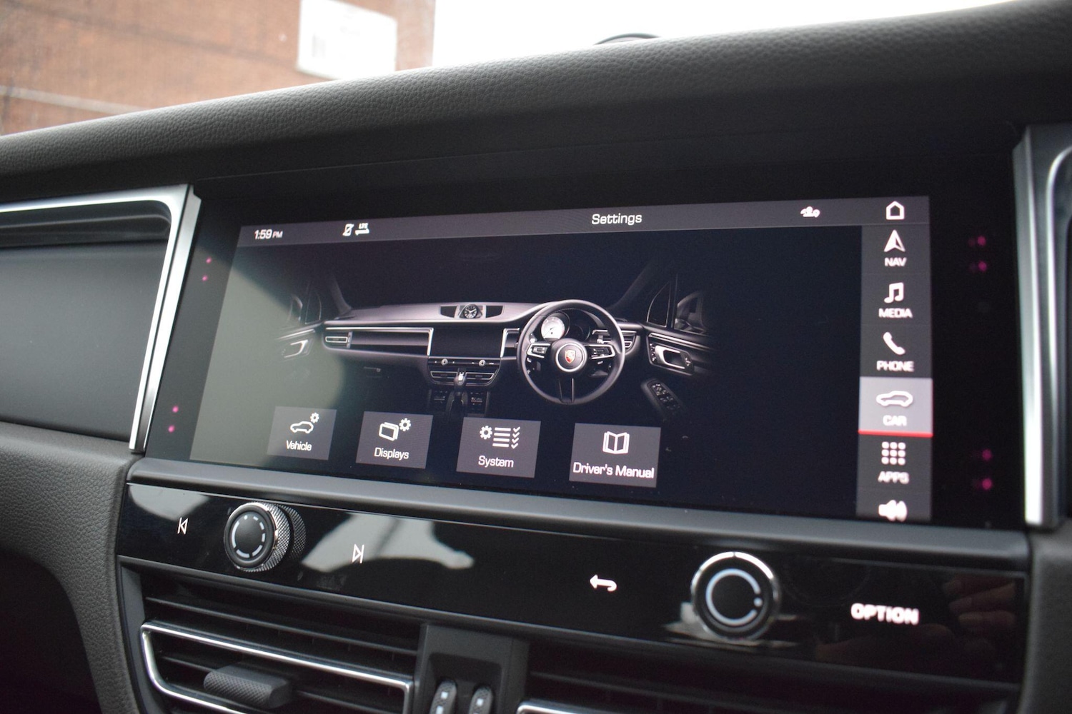 Used Porsche Macan 2022 for sale - 77143762: Photo 40