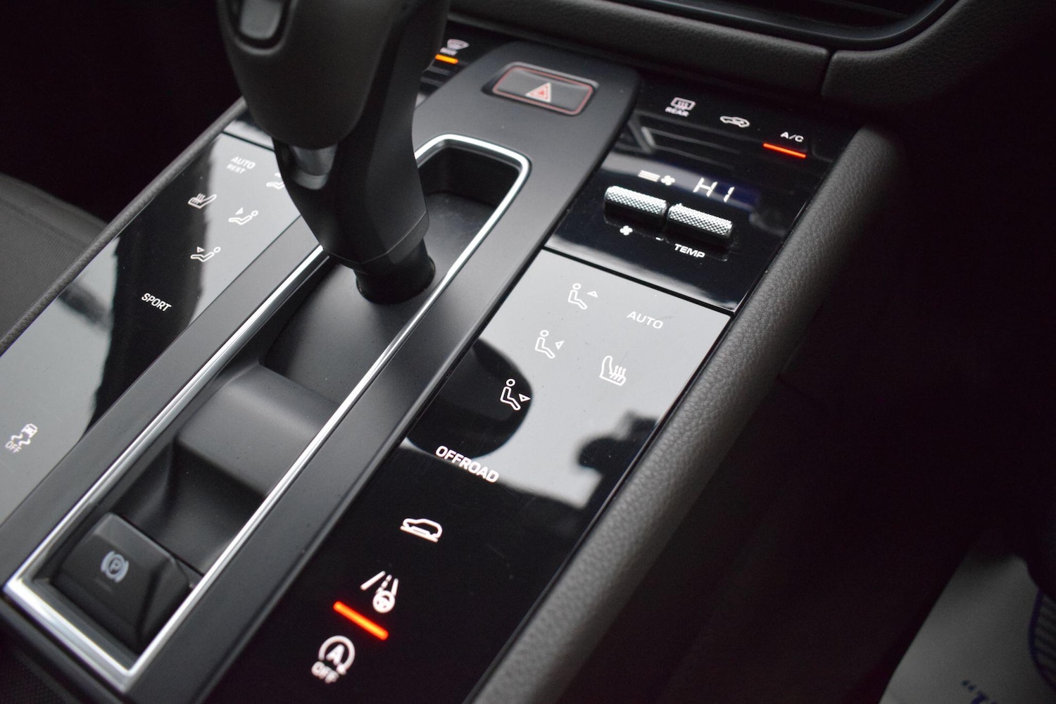 Used Porsche Macan 2022 for sale - 77143762: Photo 51