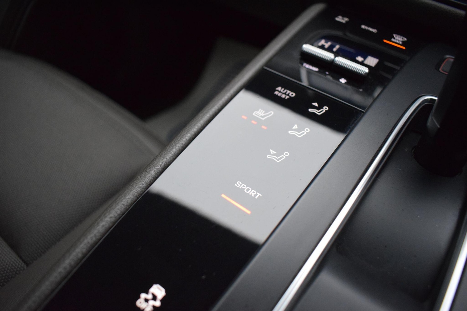 Used Porsche Macan 2022 for sale - 77143762: Photo 56