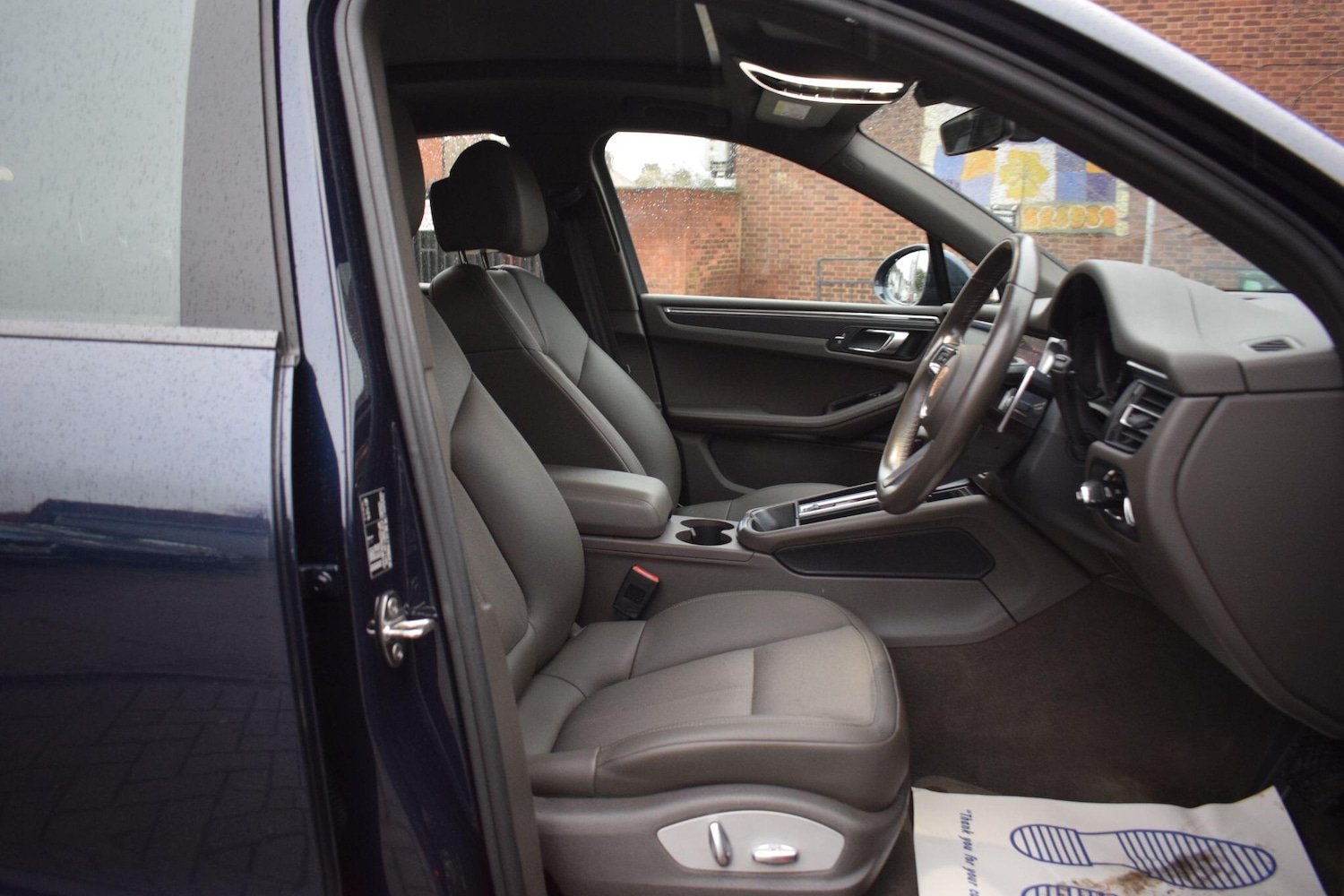 Used Porsche Macan 2022 for sale - 77143762: Photo 7