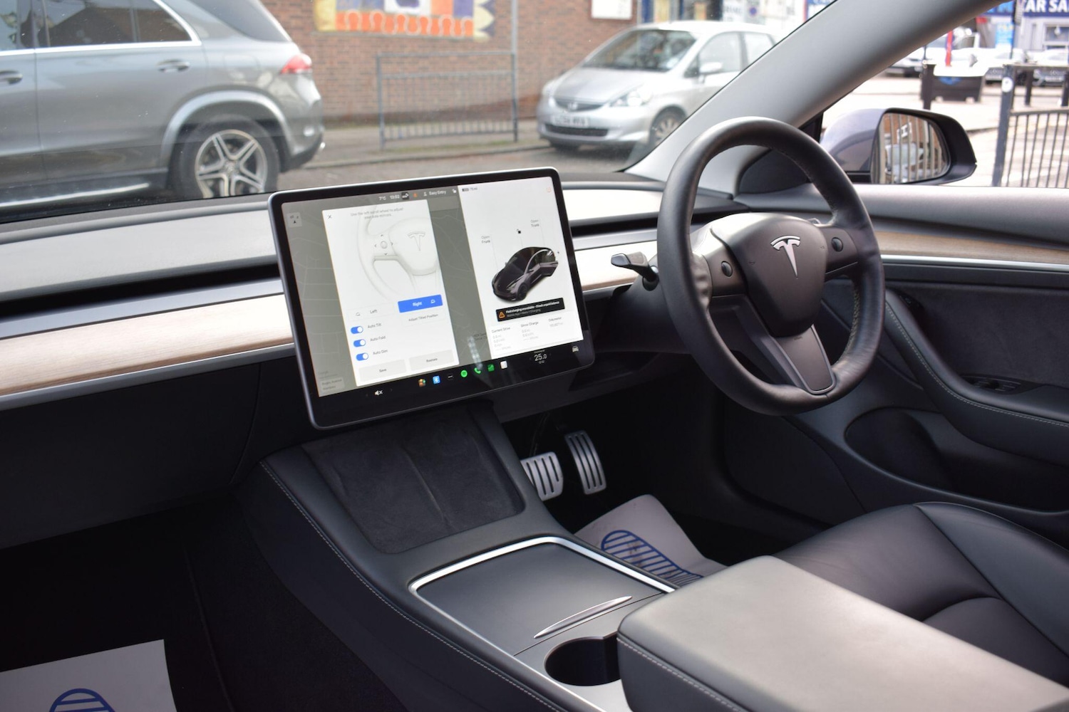 Used Tesla Model 3 2021 for sale - 76832668: Photo 2